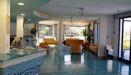 Hotel Club Cala Longa-2
